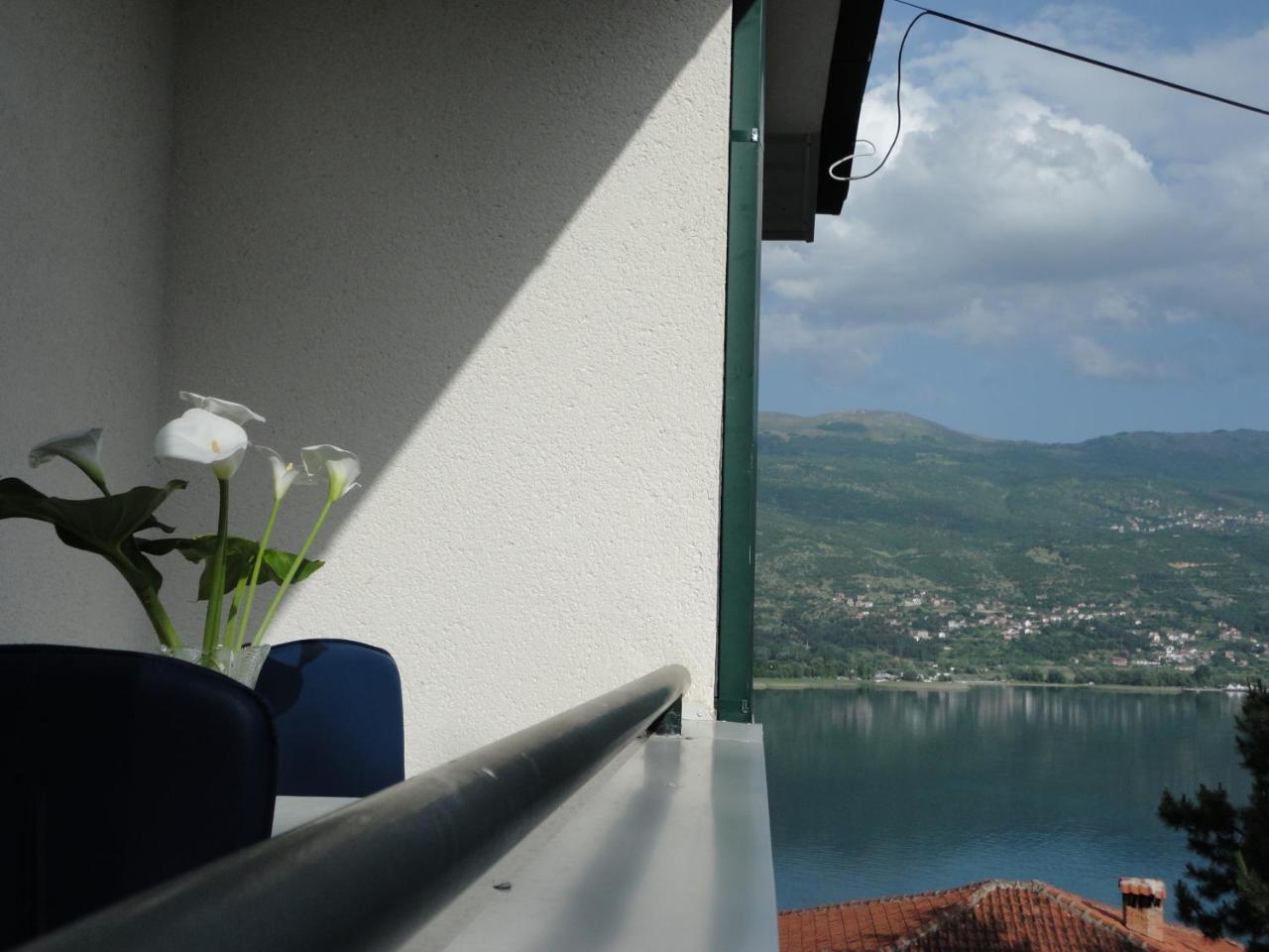 Accommodation J&T オフリド エクステリア 写真